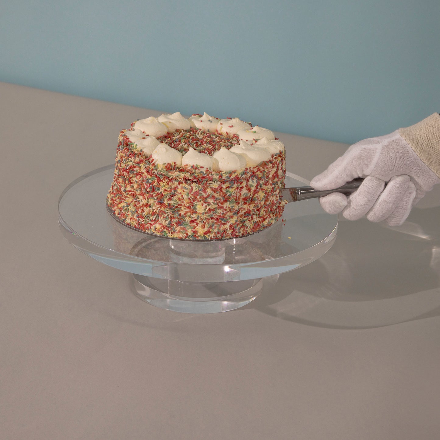 CAKE-LIFT